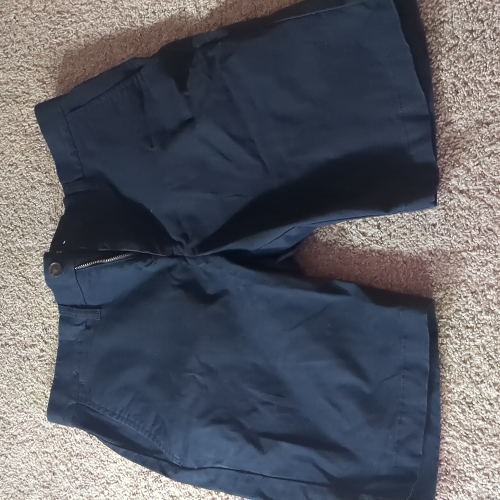 Tommy Hilfiger navy blue shorts 31W 7 inch length